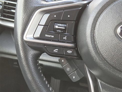 Used 2022 Subaru Outback Limited image 27