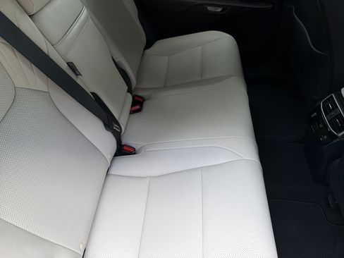 Used 2024 Lexus RX 350 FWD w/ Technology Package image 37