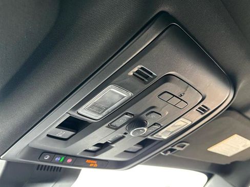 Used 2023 GMC Yukon Denali image 31