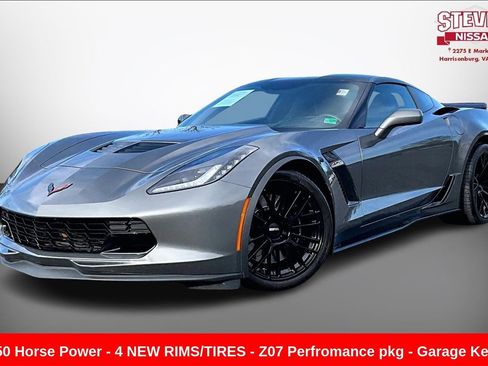 Used 2015 Chevrolet Corvette Z06 w/ 3LZ Preferred Equipment Group image 3