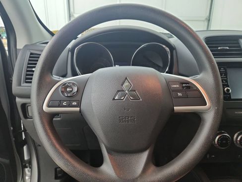 Used 2025 Mitsubishi Outlander Sport ES AWD/4WD image 6
