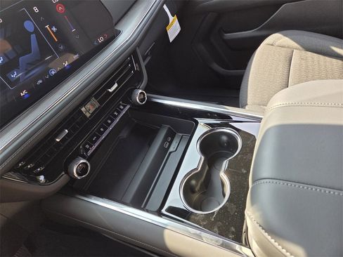 New 2025 Chevrolet Tahoe LS image 19