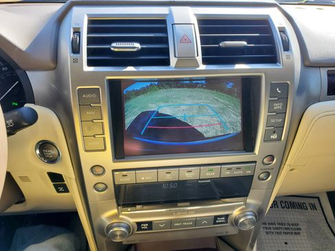 Used 2015 Lexus GX 460 image 34