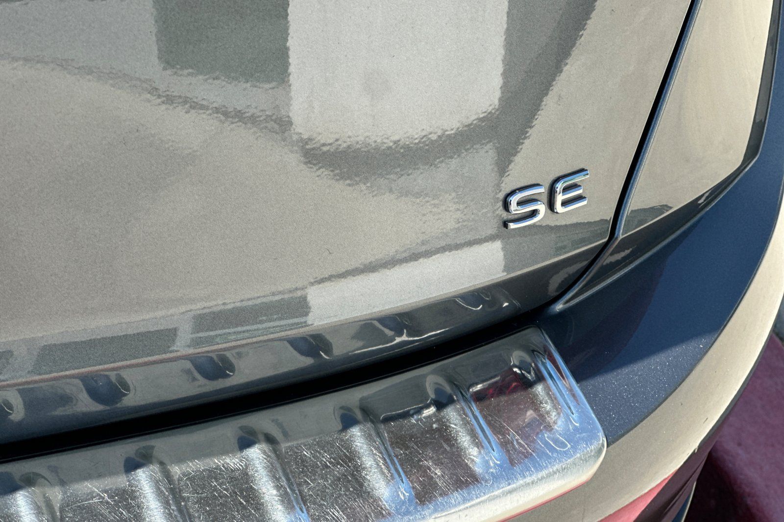 Used 2024 Volkswagen Jetta SE w/ Panoramic Sunroof Package FWD image 26