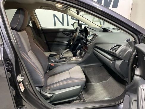 Used 2018 Subaru Crosstrek 2.0i Premium image 19