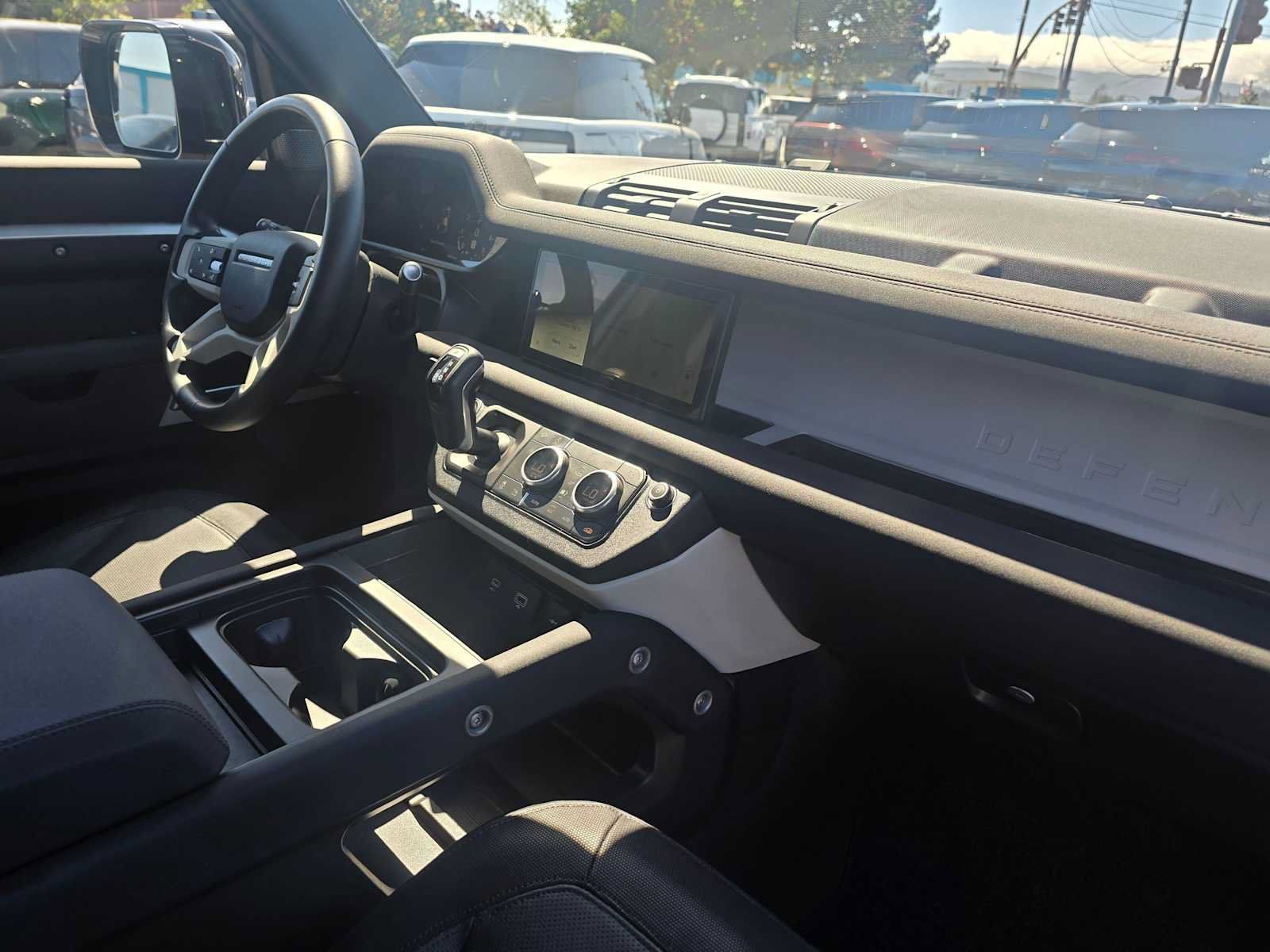 Used 2023 Land Rover Defender 110 X-Dynamic SE AWD/4WD image 11