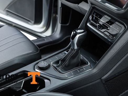 Used 2022 Volkswagen Tiguan SE image 72