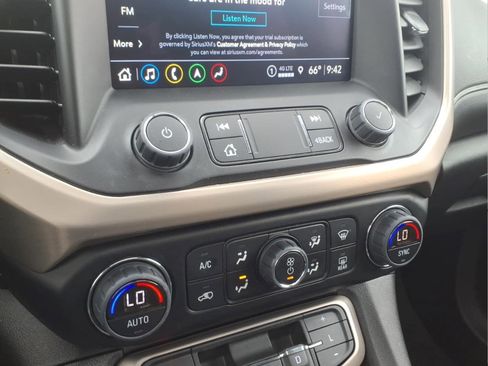 Used 2023 GMC Acadia Denali w/ Black Diamond Edition AWD/4WD image 18