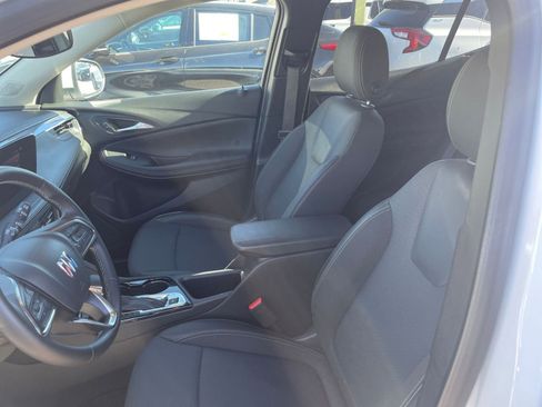 Used 2025 Buick Encore GX Preferred image 35