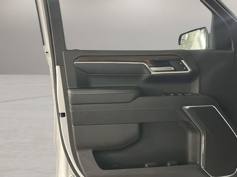 Used 2023 Chevrolet Silverado 1500 RST w/ Z71 Off-Road Package image 26