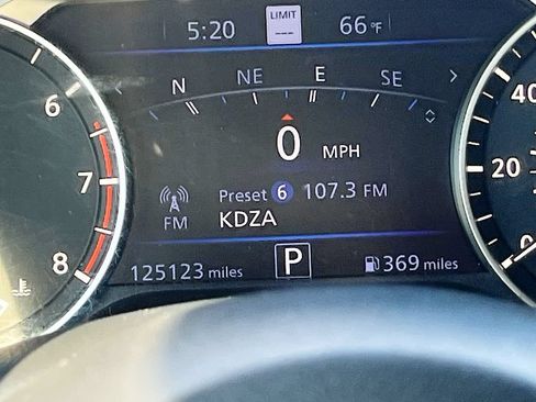 Used 2019 Nissan Altima 2.5 SL FWD image 12