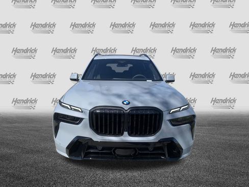Certified 2025 BMW X7 xDrive40i w/ M Sport Package AWD/4WD image 3