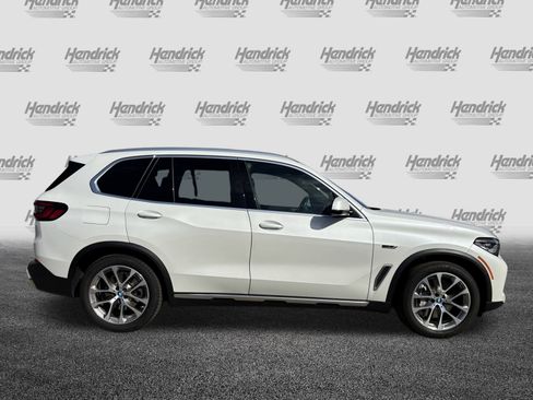 Certified 2022 BMW X5 xDrive45e w/ Luxury Seating Package image 11