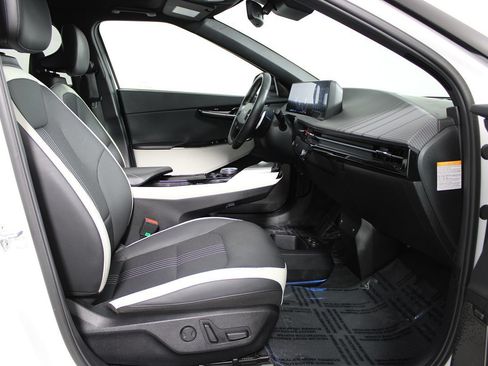 Used 2023 Kia EV6 GT-Line AWD/4WD image 18
