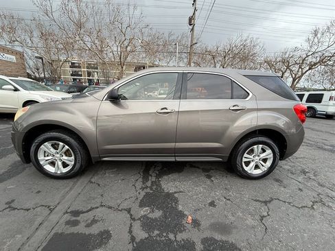 Used 2010 Chevrolet Equinox LS image 8
