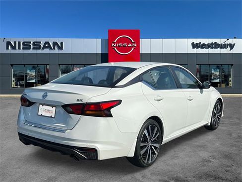 Used 2022 Nissan Altima 2.5 SR image 6