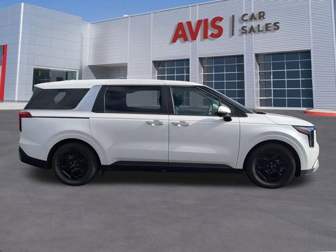 Used 2025 Kia Carnival LXS image 5