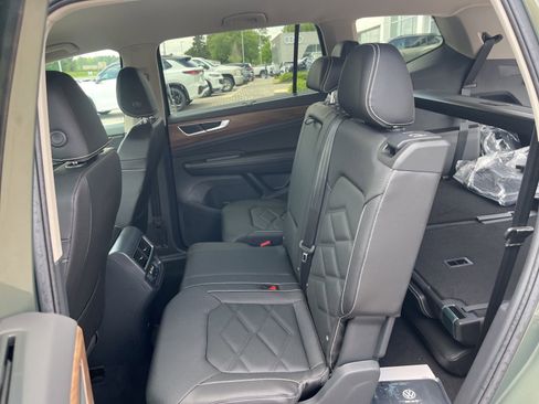 New 2026 Volkswagen Atlas SE FWD image 23