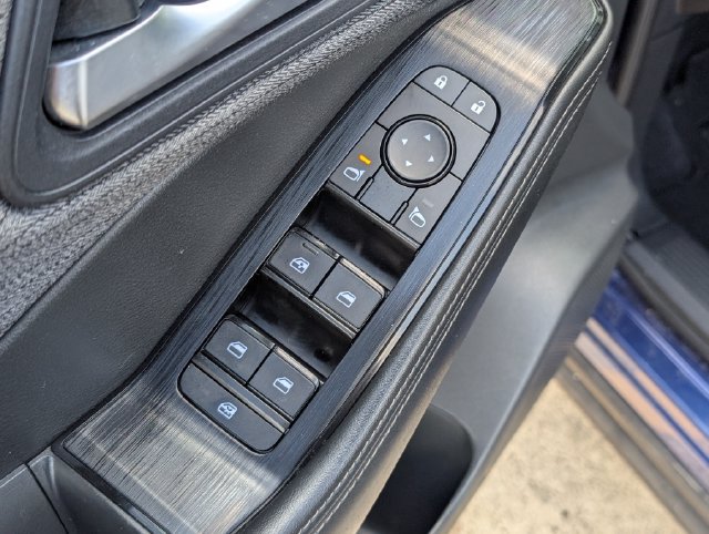 Used 2023 Nissan Rogue SV FWD image 11