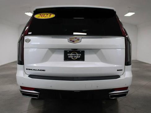 Used 2023 Cadillac Escalade Premium Luxury w/ LPO, Illumination Package RWD image 8