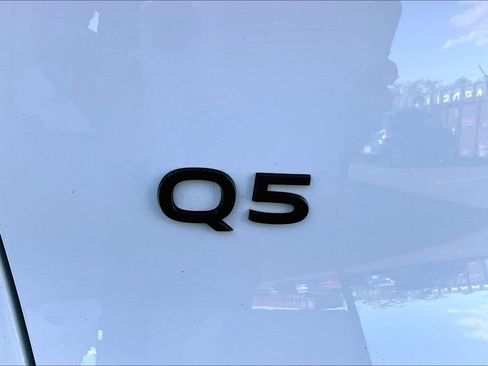 Used 2025 Audi Q5 Premium w/ Convenience Package AWD/4WD image 24