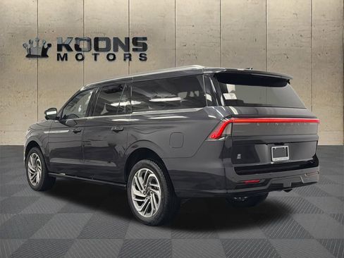 New 2026 Lincoln Navigator L Reserve AWD/4WD image 6