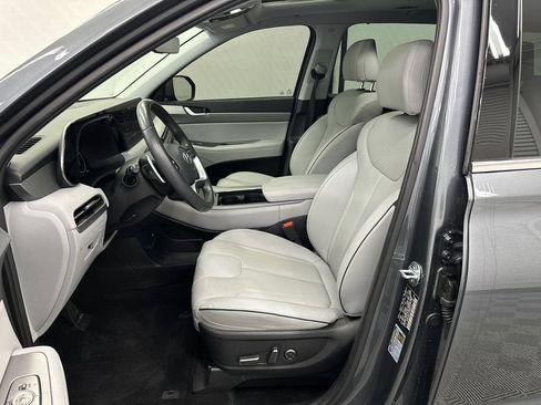 Used 2025 Hyundai Palisade SEL FWD image 9