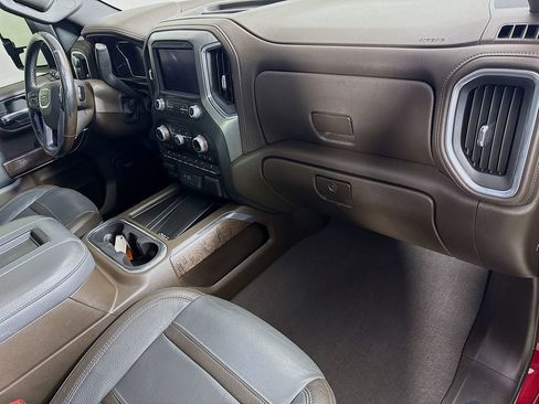 Used 2022 GMC Sierra 3500 Denali w/ Denali Ultimate Package AWD/4WD image 32