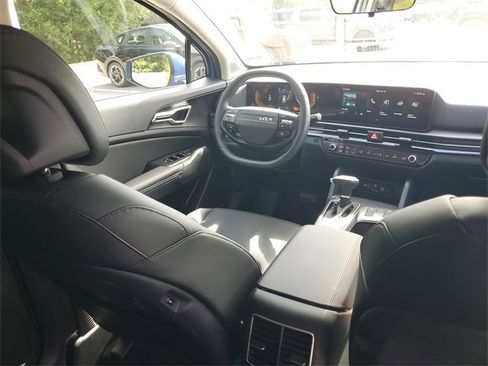 New 2026 Kia Sportage EX w/ EX Panorama Roof Package image 17