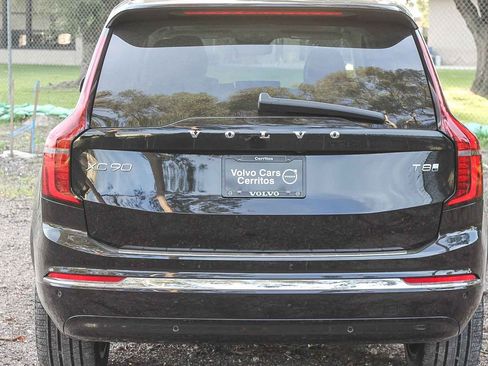 New 2026 Volvo XC90 T8 Ultra w/ Protection Package AWD/4WD image 7