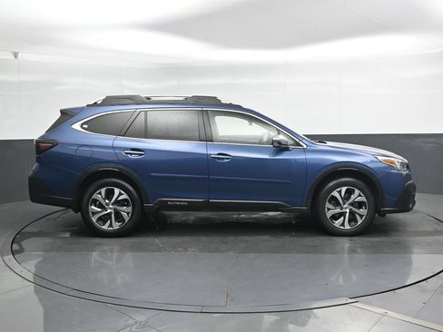 Used 2020 Subaru Outback Touring XT AWD/4WD image 4
