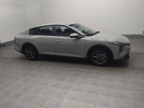Used 2025 Kia K4 EX FWD image 11