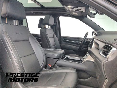 Used 2021 GMC Yukon XL Denali w/ Denali Ultimate Package image 41