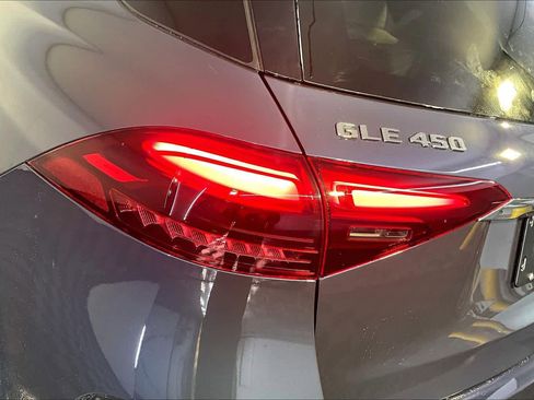 New 2026 Mercedes-Benz GLE 450 4MATIC image 5