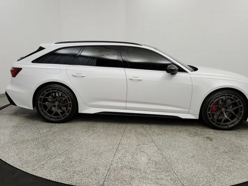 Used 2022 Audi RS 6 AWD/4WD image 6