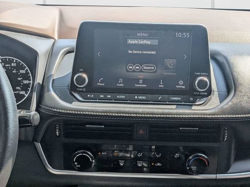 Used 2021 Nissan Rogue S FWD image 18