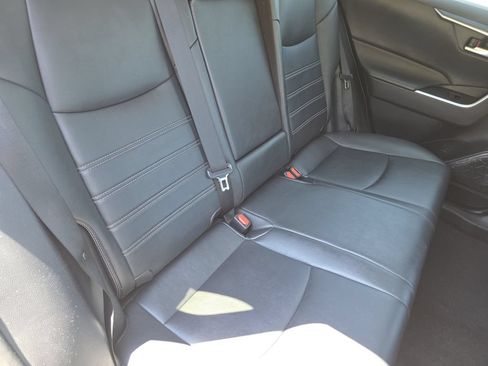 Used 2021 Toyota RAV4 XLE Premium AWD/4WD image 19