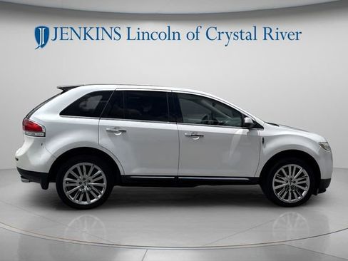 Used 2011 Lincoln MKX 2WD w/ 102A Rapid Spec Order Code image 2