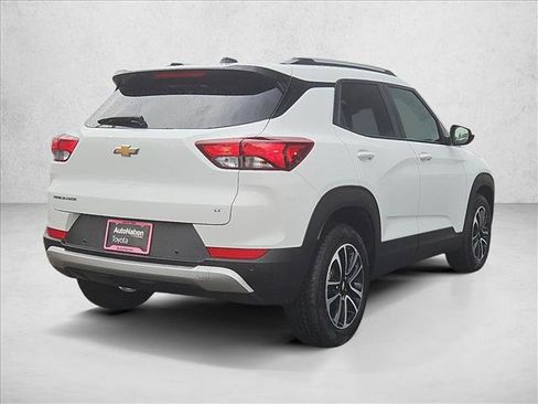 Used 2024 Chevrolet TrailBlazer LT w/ LT Cold Weather Package FWD image 5