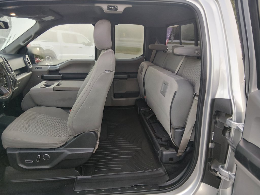 Used 2017 Ford F150 XLT w/ Equipment Group 302A Luxury RWD image 13