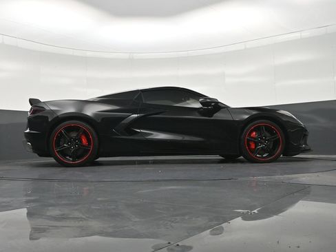 Used 2022 Chevrolet Corvette Stingray Premium Conv w/ Z51 Performance Package RWD image 27