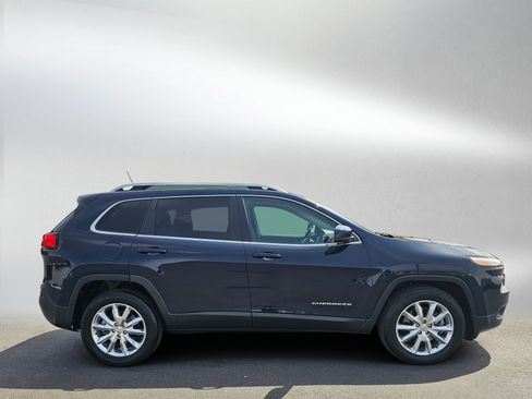 Used 2016 Jeep Cherokee Limited AWD/4WD image 6