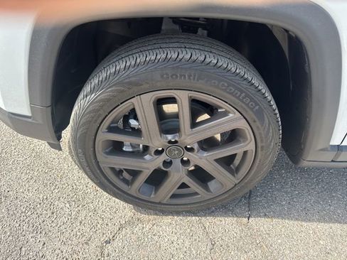 New 2026 Jeep Compass Limited w/ Sun, Sound & Navigation Group image 8