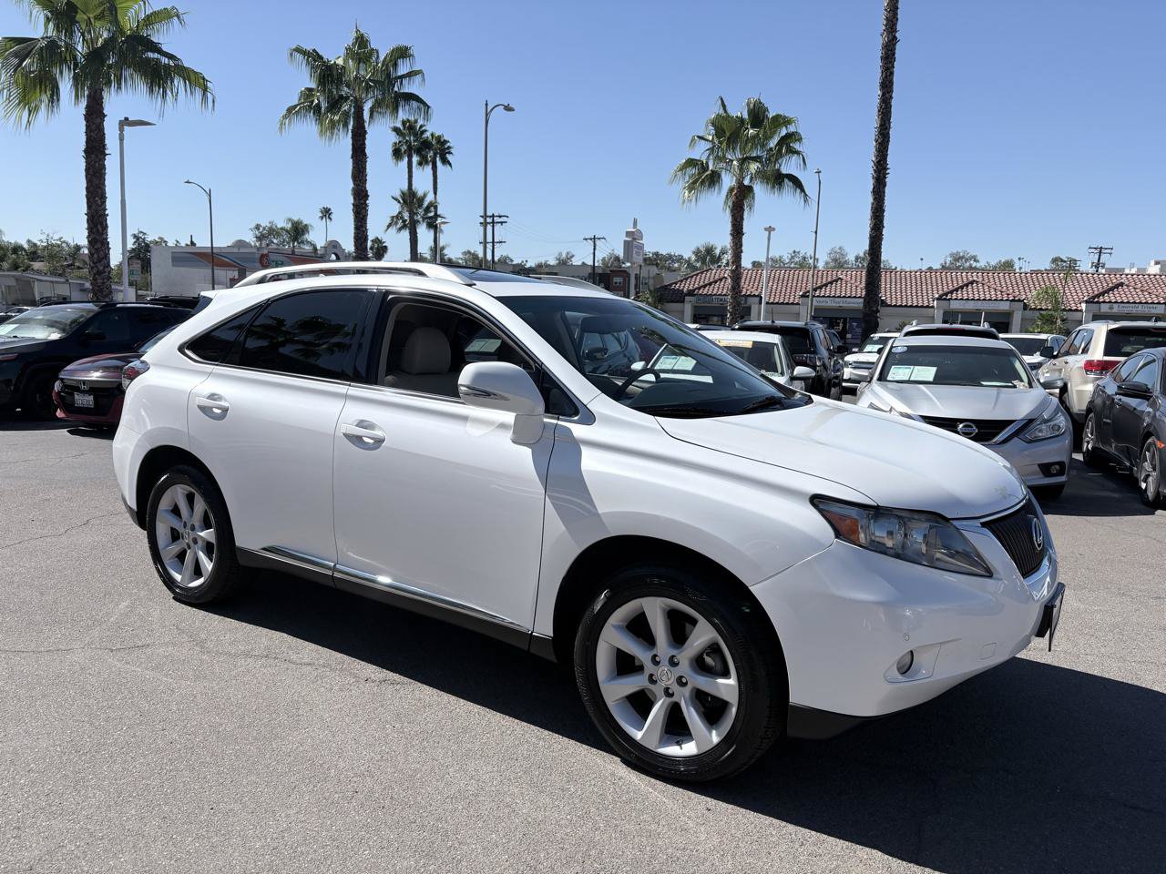 Used 2012 Lexus RX 350 FWD w/ Premium Pkg image 2