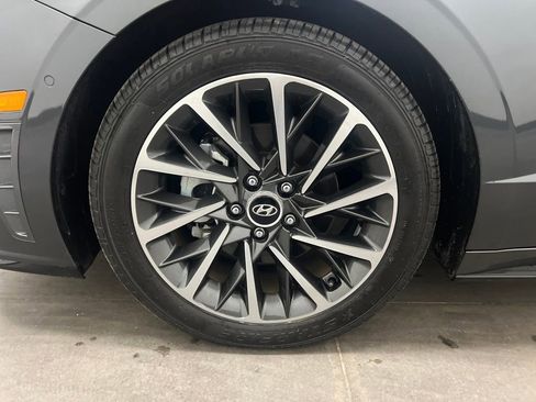 Used 2022 Hyundai Sonata Limited image 31