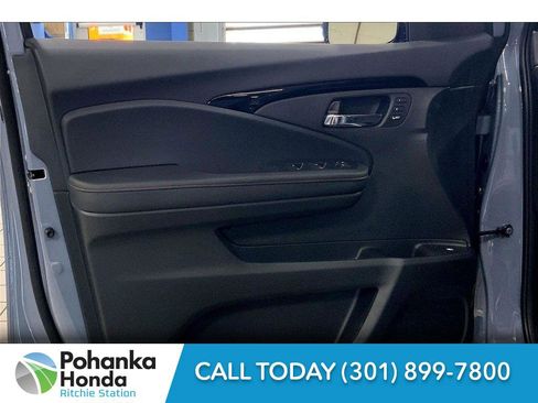 New 2026 Honda Ridgeline Black Edition image 13