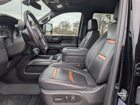 Used 2022 GMC Sierra 2500 AT4 w/ AT4 Preferred Package image 16