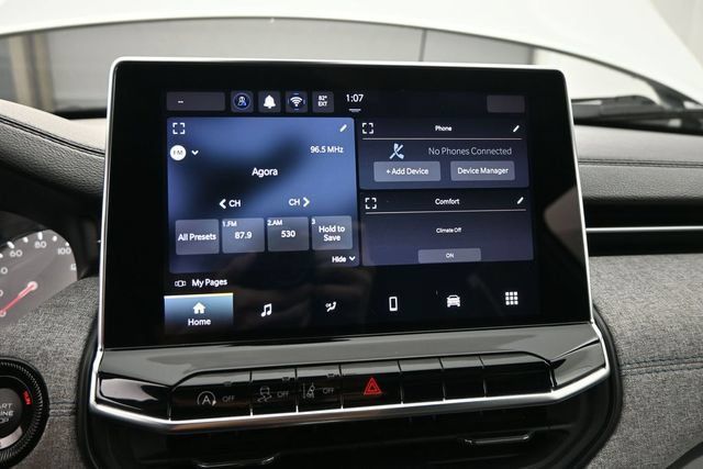 Used 2024 Jeep Compass Latitude AWD/4WD image 33