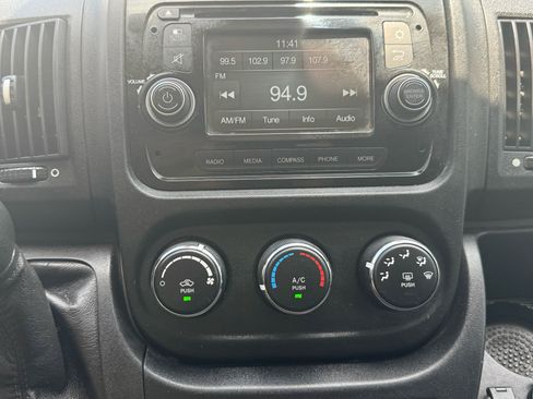 Used 2017 RAM ProMaster 2500 w/ Interior Convenience Group FWD image 21