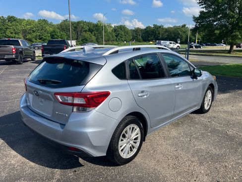 Used 2018 Subaru Impreza 2.0i Premium w/ Eyesight & BSD & Rcta AWD/4WD image 3